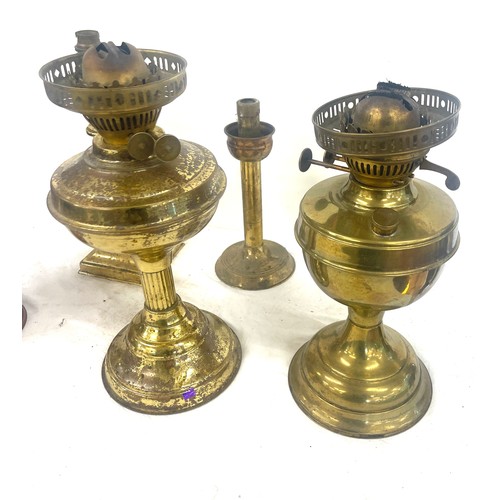 168 - Selection of brass oil lamp bases