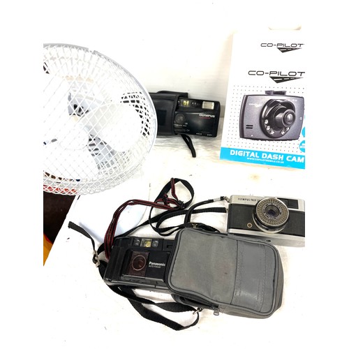 265 - Selection of miscellaneous items include fishing reels, cameras, Olympus trip 35 and md3, olympus tr... 