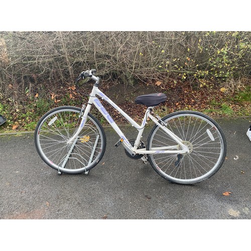 100N - Ladies diamond back urban bike