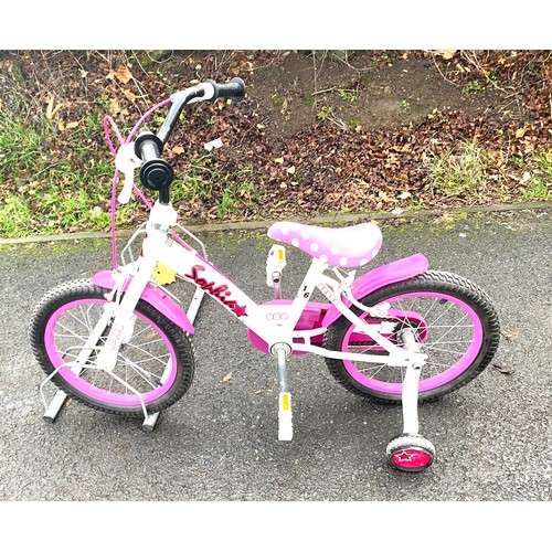 100R - Girls Sophia bike with stabilisers