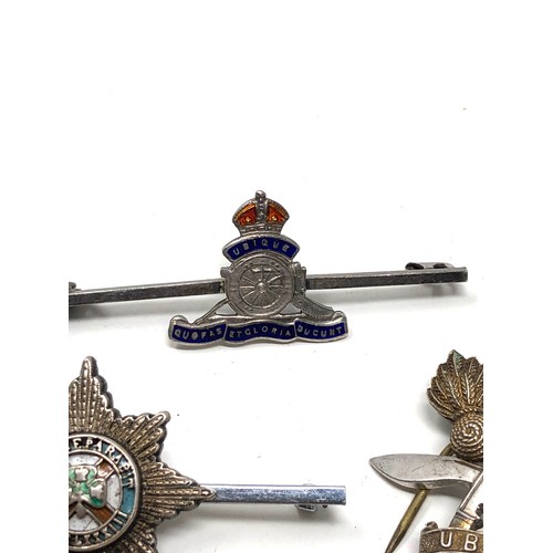 431 - 5 silver military sweetheart badges