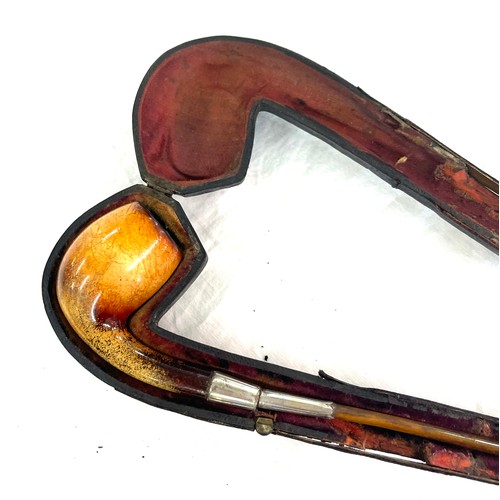 436 - Rare church wardens pipe made from albatross bone in original fitted case