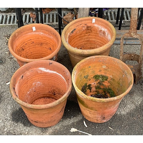 100A - Selection of 4 terracotta plant pots