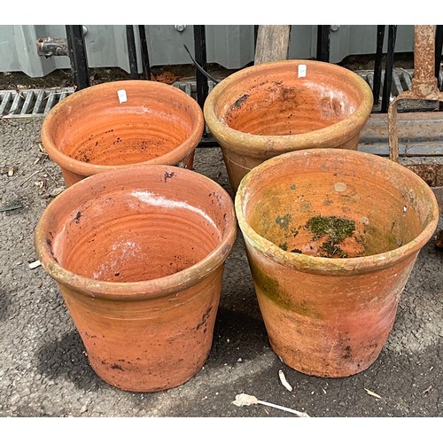 100A - Selection of 4 terracotta plant pots