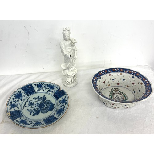 42 - Chinese chestnut basket, Chinese figure, Delft plate a/f