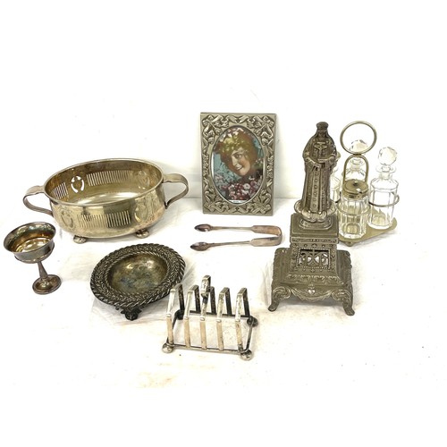 79 - Selection of silver plated items includes photo frames etc