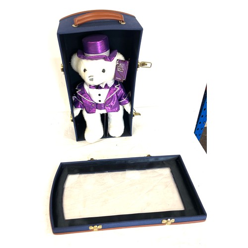 96 - Cased bear - Celebrate the Millennium keepsake limited edition , Master toy designer Lee Capozzi