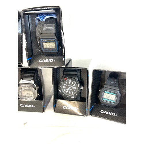 527 - Selection of new in boxes mens Casio wristwatches x 7, all untested