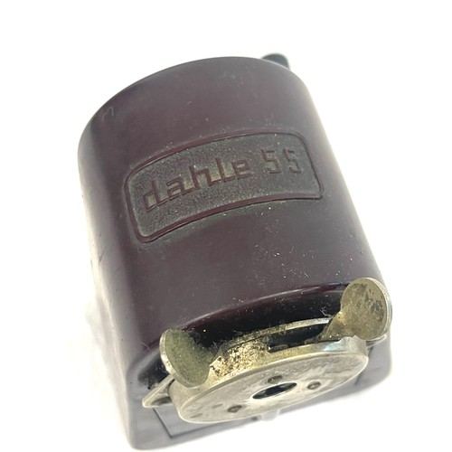 523 - Vintage Dahle 55 Bakelite pencil sharpener, Taylors 1000 cut throat