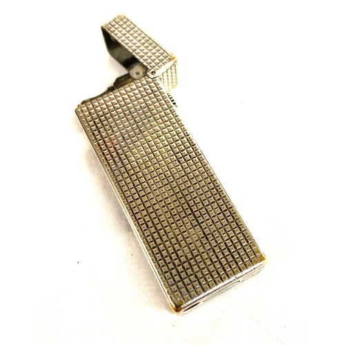 513 - Vintage Dunhill lighter, untested