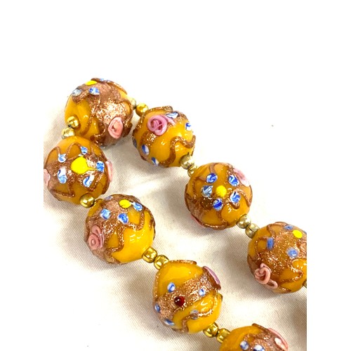 515 - Set of vintage wedding cake beads