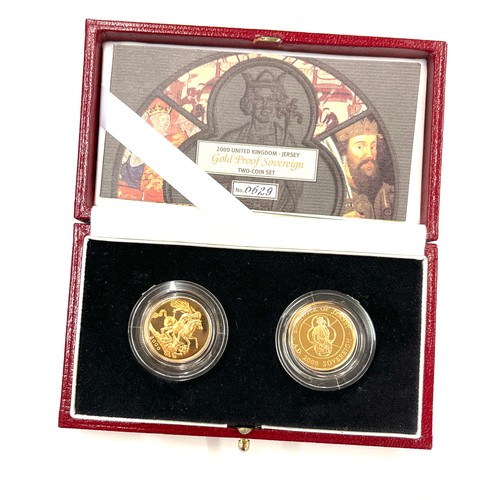 528 - Cased 2000 United Kingdom Jersey Gold proof Sovereign two coin set no 0629 includes George and the D... 