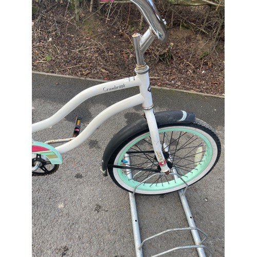 99E - Kids Cranbrook Huffy bike, has been serviced, all in working order