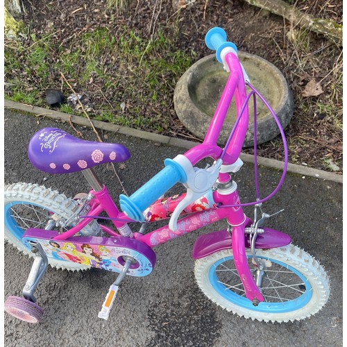 99G - Girls small Disney Princess bike with stabilisers, has been serviced, all in working order