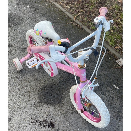 99H - Girls small Princess bike with stabilisers, has been serviced, all in working order