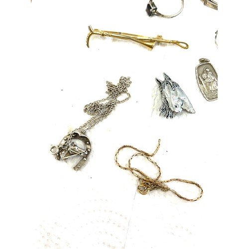 541 - Selection of silver and other jewellery, 9ct gold chain 2g (broken), coronation pocket knife