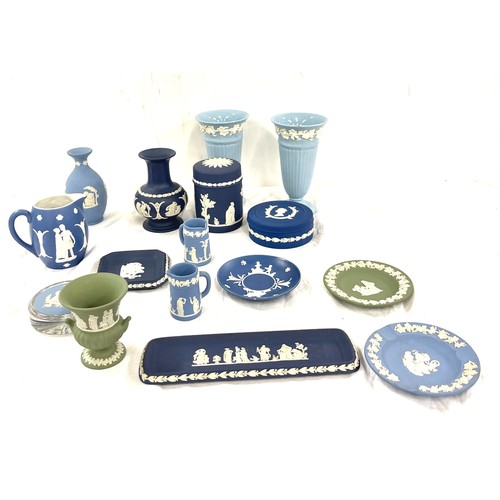 90 - Large selection of Wedgwood Jasperware etc