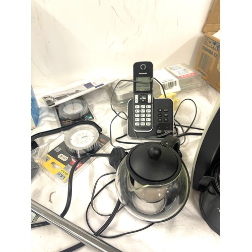 193 - Selection of electrical items includes coffee machine etc