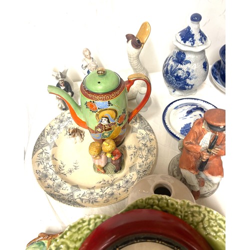 199 - Selection of collectable pieces to include oriental piece,s Beswick etc