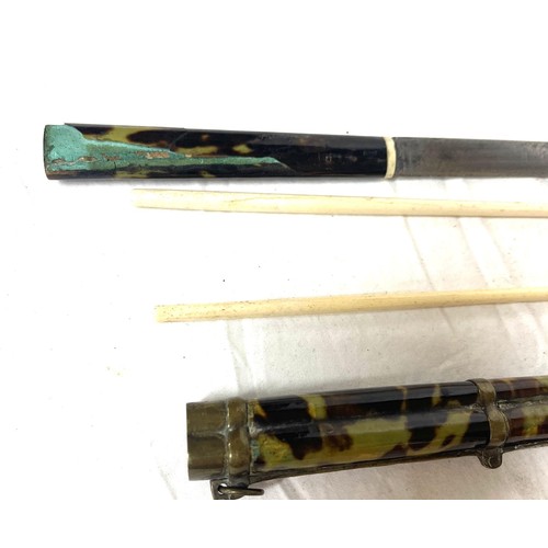 560 - Antique Japanese chopsticks and knife in original green tortoiseshell case (Trousse)