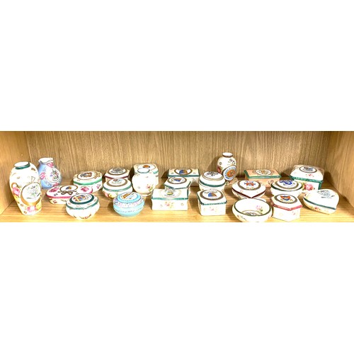 149 - Selection of porcelain trinkets