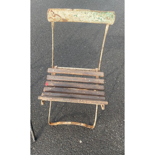 100Y - 2 Retro folding chairs