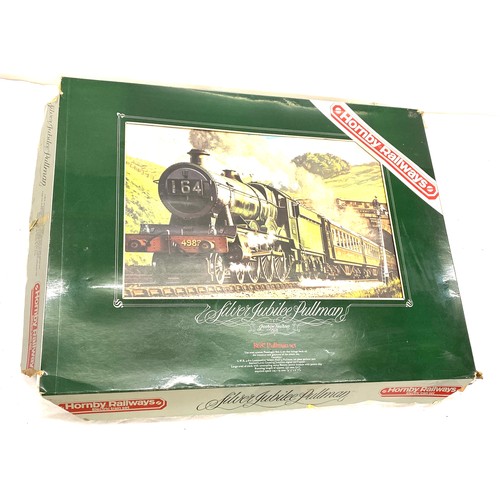 Hornby railways silver jubilee pullman r687 train set