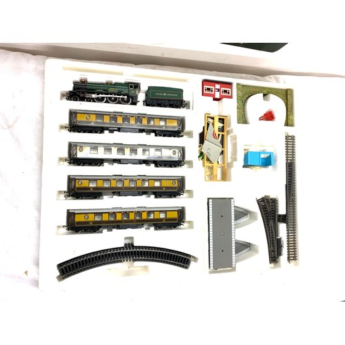 Hornby railways silver jubilee pullman r687 train set