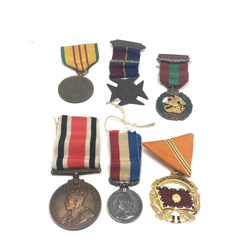 431 - 6 medals includes gv police medal to eric beevers etc