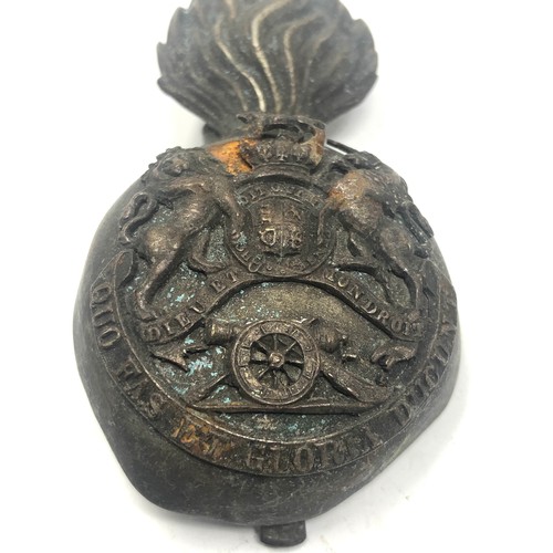 422 - 4 victorian military badges