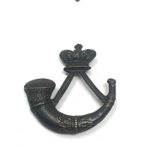 422 - 4 victorian military badges