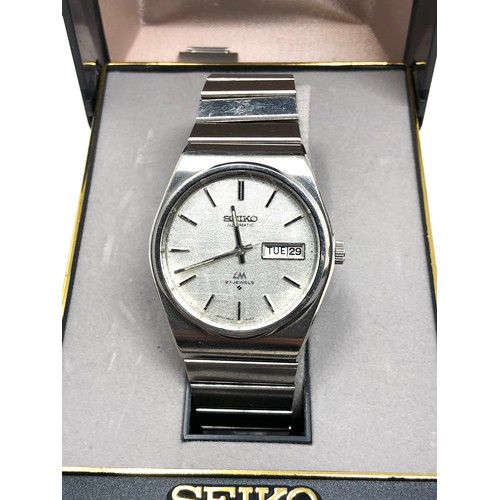 401 - Vintage seiko lord matic 5606-8070  automatic gents wristwatch working order but no warranty given