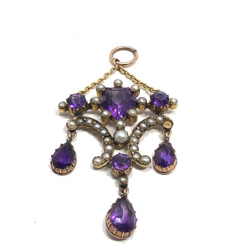 117 - An antique 9ct gold amethyst & pearl pendant measures approx : 43 x 30 mm Approx. 6.0 grams.  missin... 