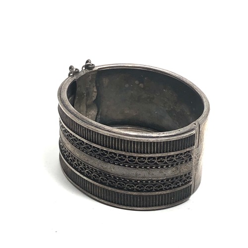 142 - Victorian silver cuff bangle