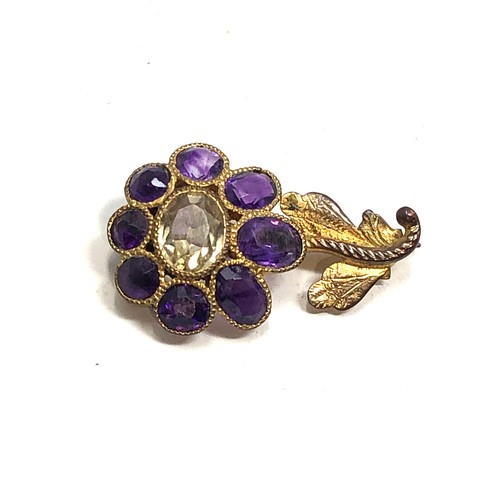 173 - c1820 Antique gold citrine & amethyst brooch measures approx 2.5cm wide