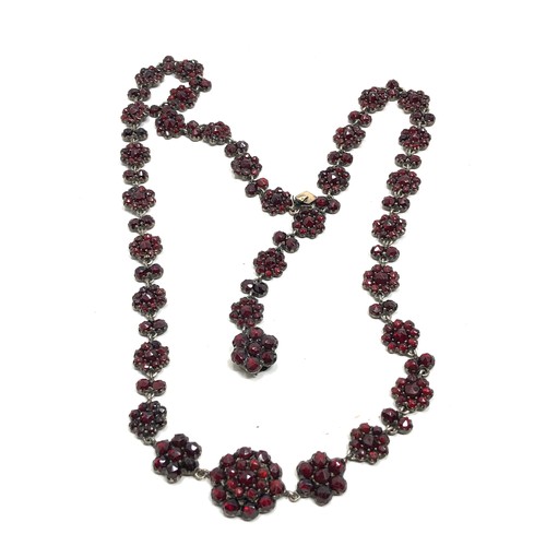 118 - Antique victorian bohemian garnet necklace