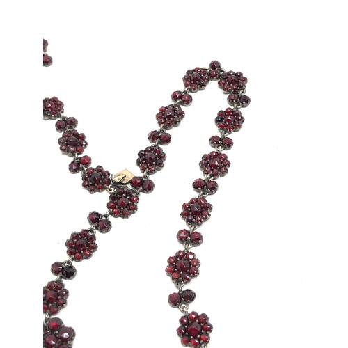 118 - Antique victorian bohemian garnet necklace