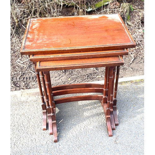 511 - Mahogany nest of 3 tables, good overall condition, measurements of largest table: Height 22 inches, ... 