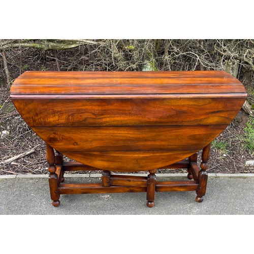 540 - Oak gateleg table, approximate measurements: Height 30 inches, Length 50 inches, Depth with leaves 5... 