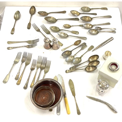 77 - Selection of silver plate to include honey jar, salt and pepper, cutlery etc