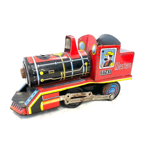 65 - Daiya vintage tin train, approximate measurements: length 9 inches