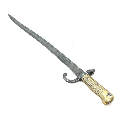 561 - Antique Russian bayonet, overall length 27.5 inches