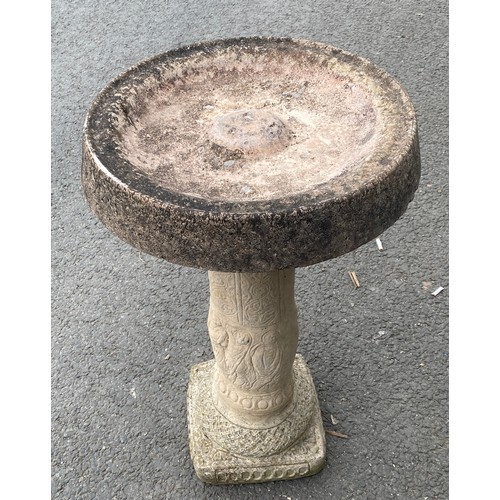 100K - Vintage concrete 2 piece bird bath,