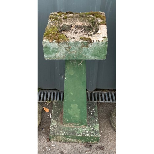 100P - Vintage concrete bird bath,