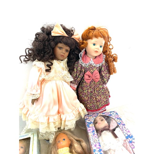 148 - Selection of 5 vintage pot dolls