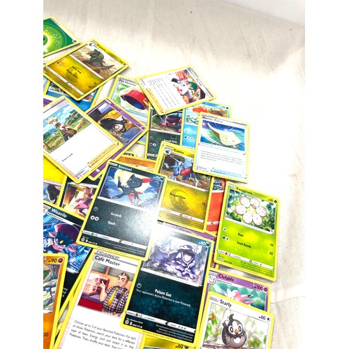 154 - Selection of Pokemon collectors cards dating from 1995 onwards, Rev Halo, approximately 90