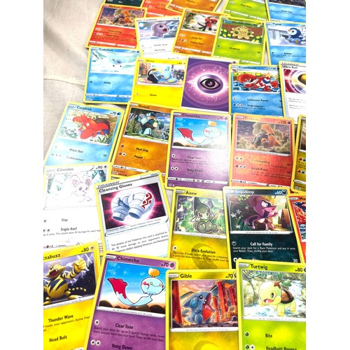 199 - Selection of Pokemon collectors cards dating from 1995 onwards, Rev Halo, approximately 90