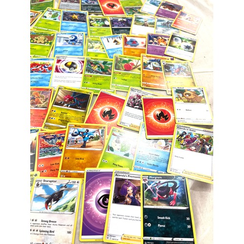 199 - Selection of Pokemon collectors cards dating from 1995 onwards, Rev Halo, approximately 90