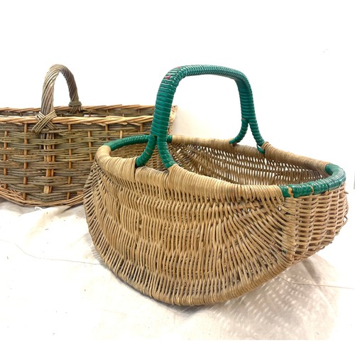 9 - 2 Vintage wicker flower baskets