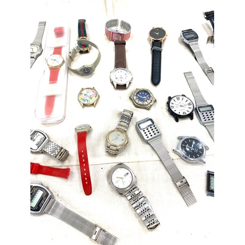 580 - Selection of wristwatches, all untested